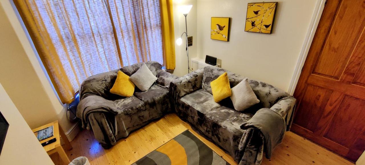 Вилла Rhubarb Terrace On The Coast - Sleeps 1-6 Колвин Бэй Экстерьер фото
