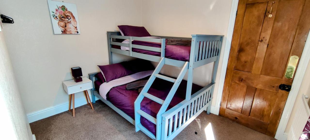 Вилла Rhubarb Terrace On The Coast - Sleeps 1-6 Колвин Бэй Экстерьер фото