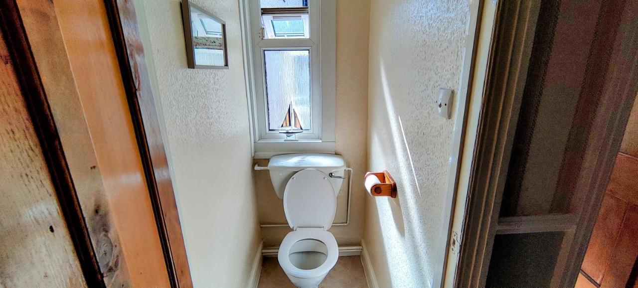 Вилла Rhubarb Terrace On The Coast - Sleeps 1-6 Колвин Бэй Экстерьер фото